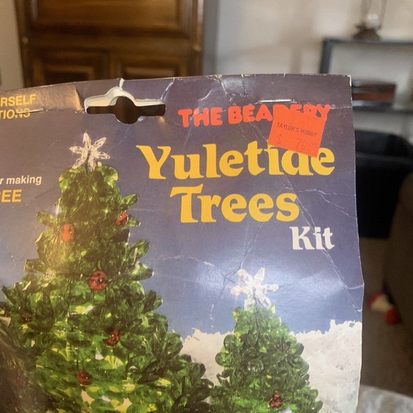 The Beadery YULETIDE TREES Makes 3 Bead Christmas Ornament Craft Kit Beaded Vtg - Picture 3 of 5